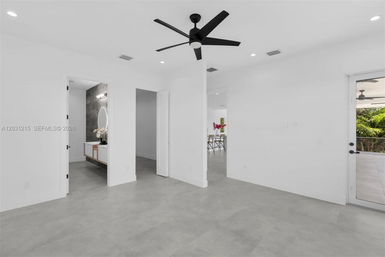 38 N Bounty Ln, Key Largo, FL 33037 Photo