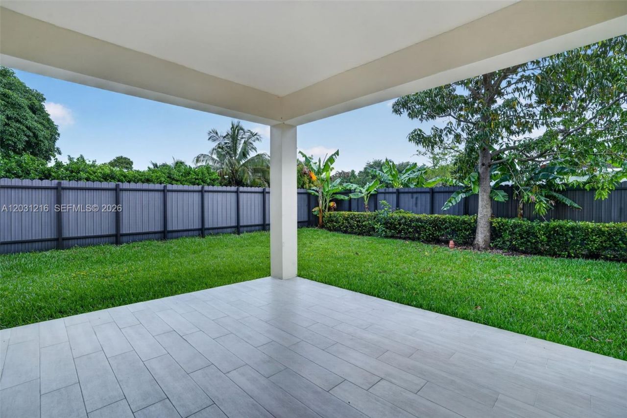 8500 SW 198th St , Cutler Bay, FL 33189 Photo