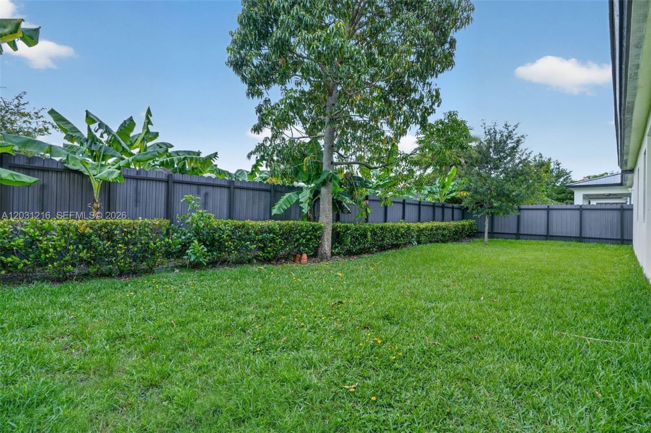 8500 SW 198th St , Cutler Bay, FL 33189 Photo