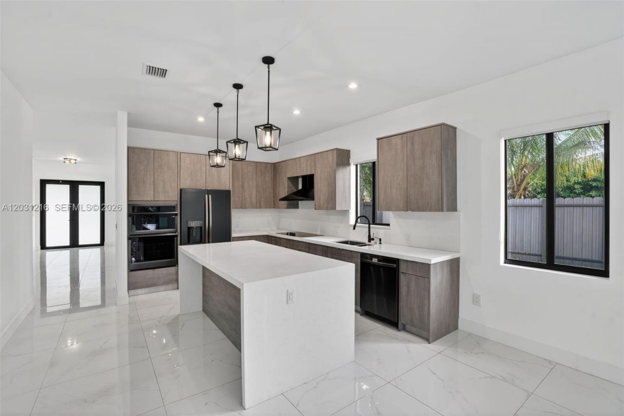 8500 SW 198th St , Cutler Bay, FL 33189 Photo