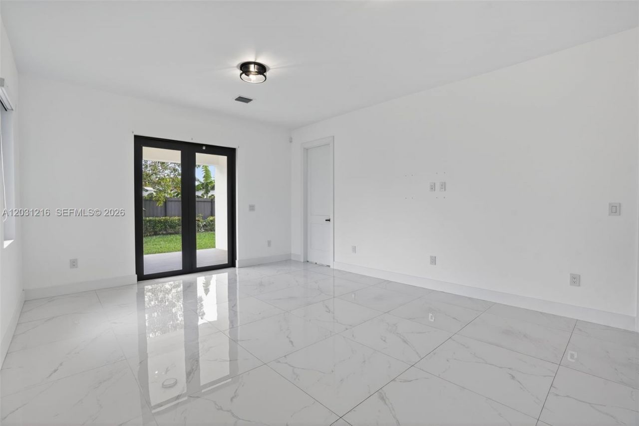 8500 SW 198th St , Cutler Bay, FL 33189 Photo