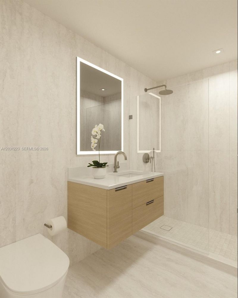 260 Collins Ave , Unit 303, Miami Beach, FL 33139 Photo