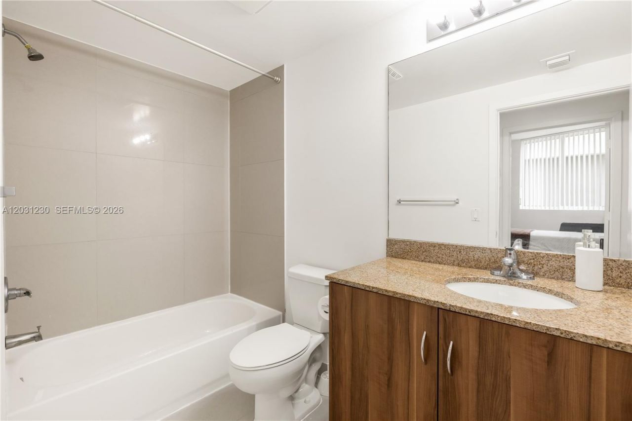 601 NE 23rd St, Unit 706, Miami, FL 33137 Photo