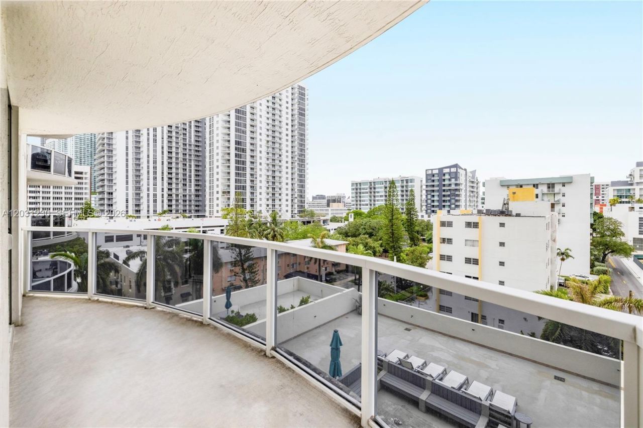 601 NE 23rd St, Unit 706, Miami, FL 33137 Photo
