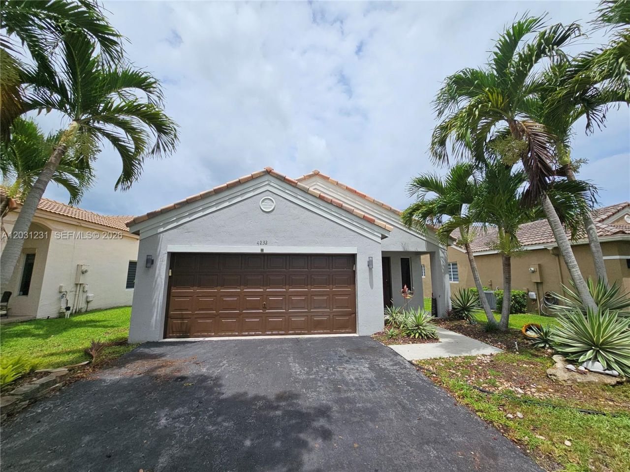 4232 Mahogany Ridge Dr , Weston, FL 33331 Photo