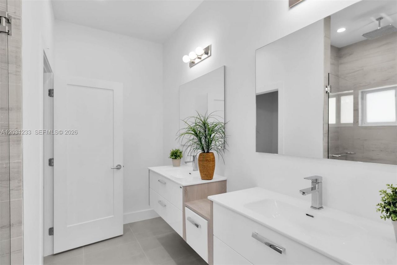 21 Tina Pl , Key Largo, FL 33037 Photo