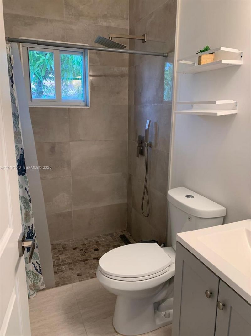 9975 NW 27th Ter , Unit 2, Doral, FL 33172 Photo