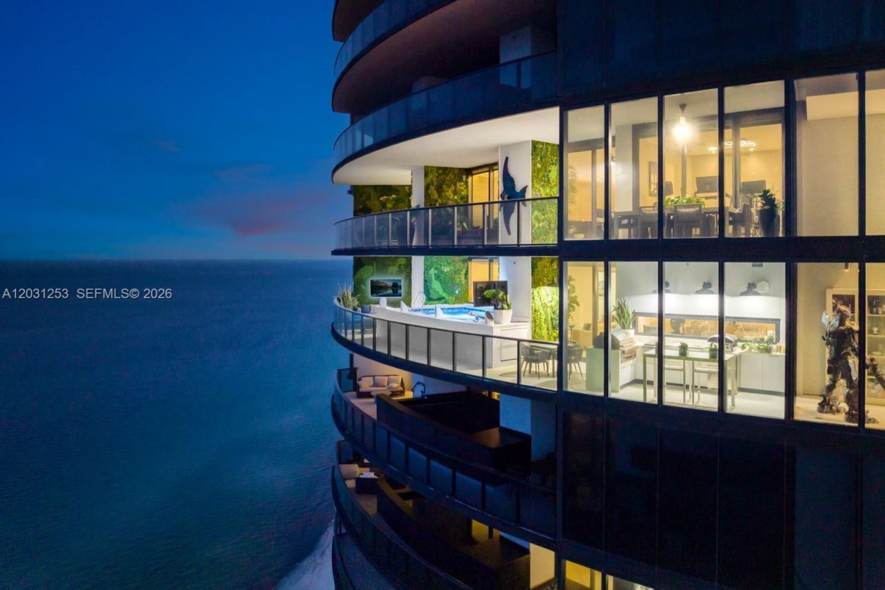 18555 Collins Ave , Unit 4405, Sunny Isles Beach, FL 33160 Photo