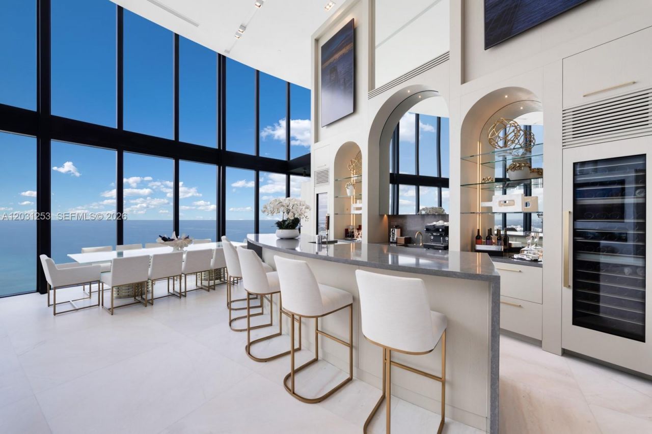 18555 Collins Ave , Unit 4405, Sunny Isles Beach, FL 33160 Photo