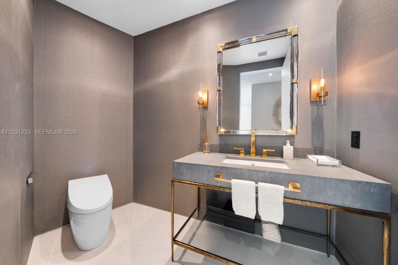 18555 Collins Ave , Unit 4405, Sunny Isles Beach, FL 33160 Photo
