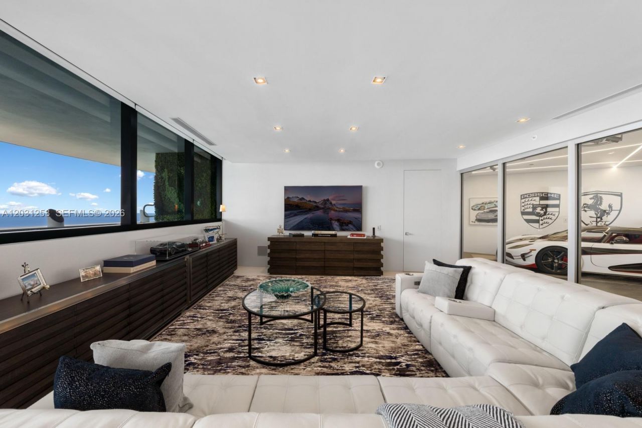 18555 Collins Ave , Unit 4405, Sunny Isles Beach, FL 33160 Photo