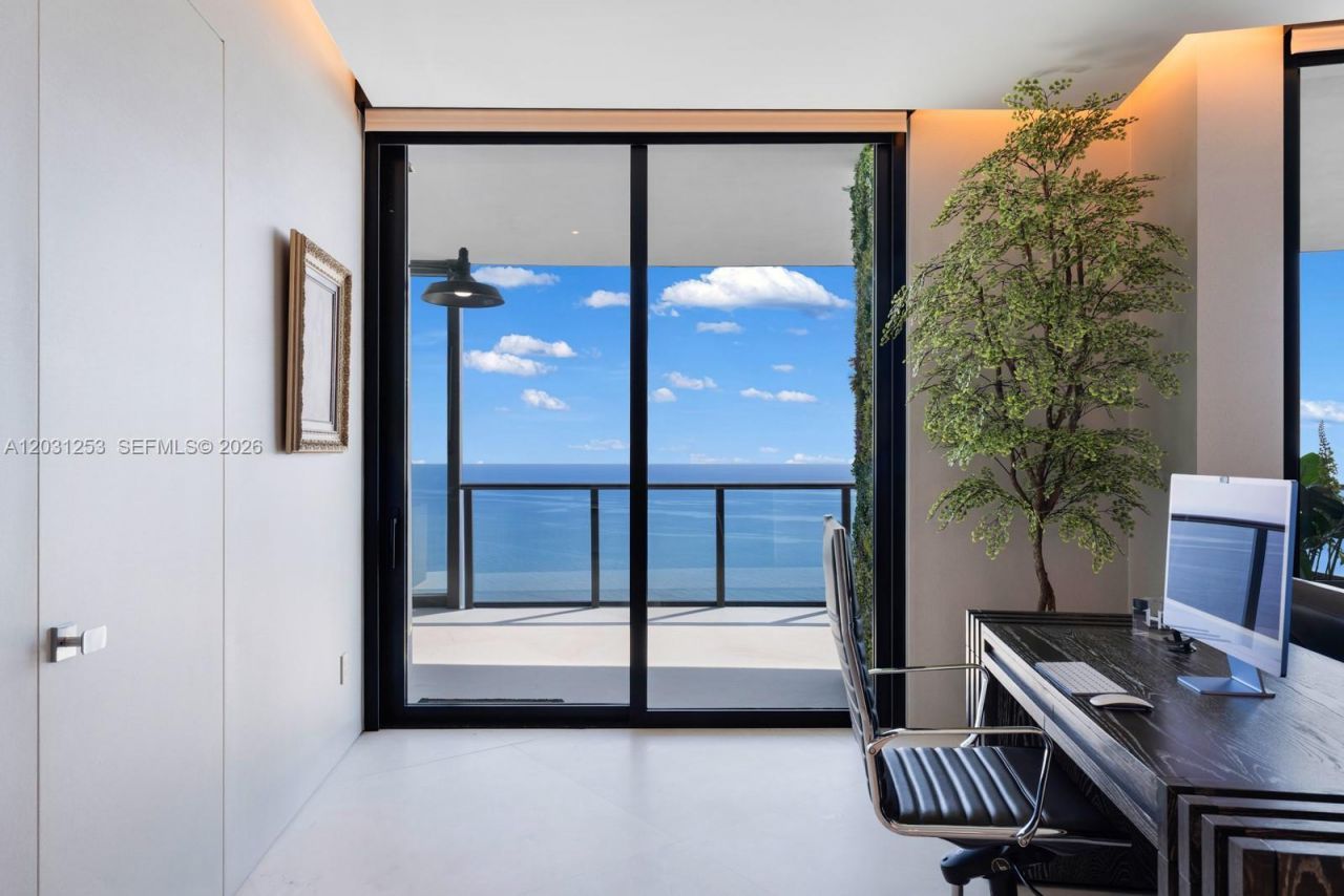 18555 Collins Ave , Unit 4405, Sunny Isles Beach, FL 33160 Photo