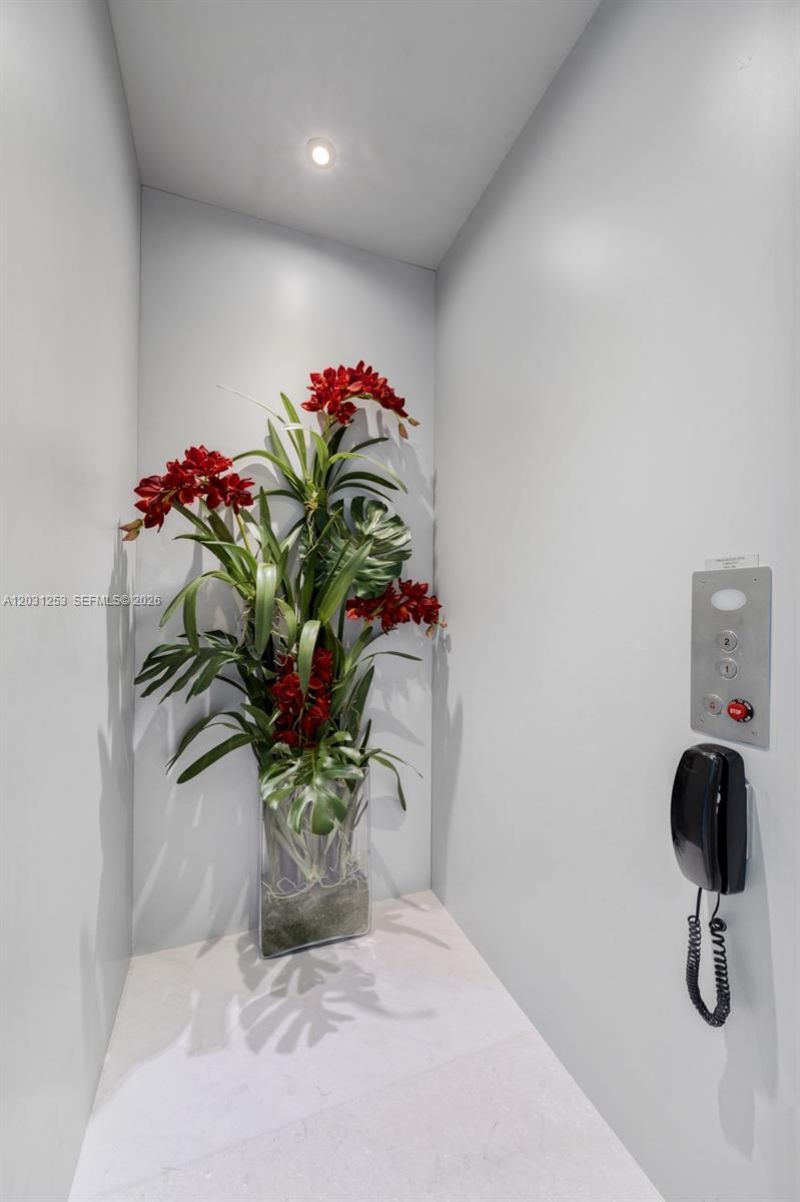 18555 Collins Ave , Unit 4405, Sunny Isles Beach, FL 33160 Photo