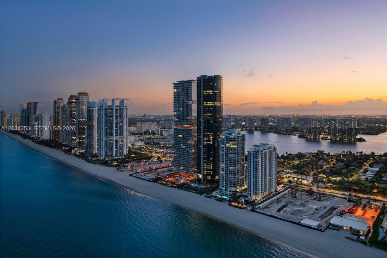 18555 Collins Ave , Unit 4405, Sunny Isles Beach, FL 33160 Photo