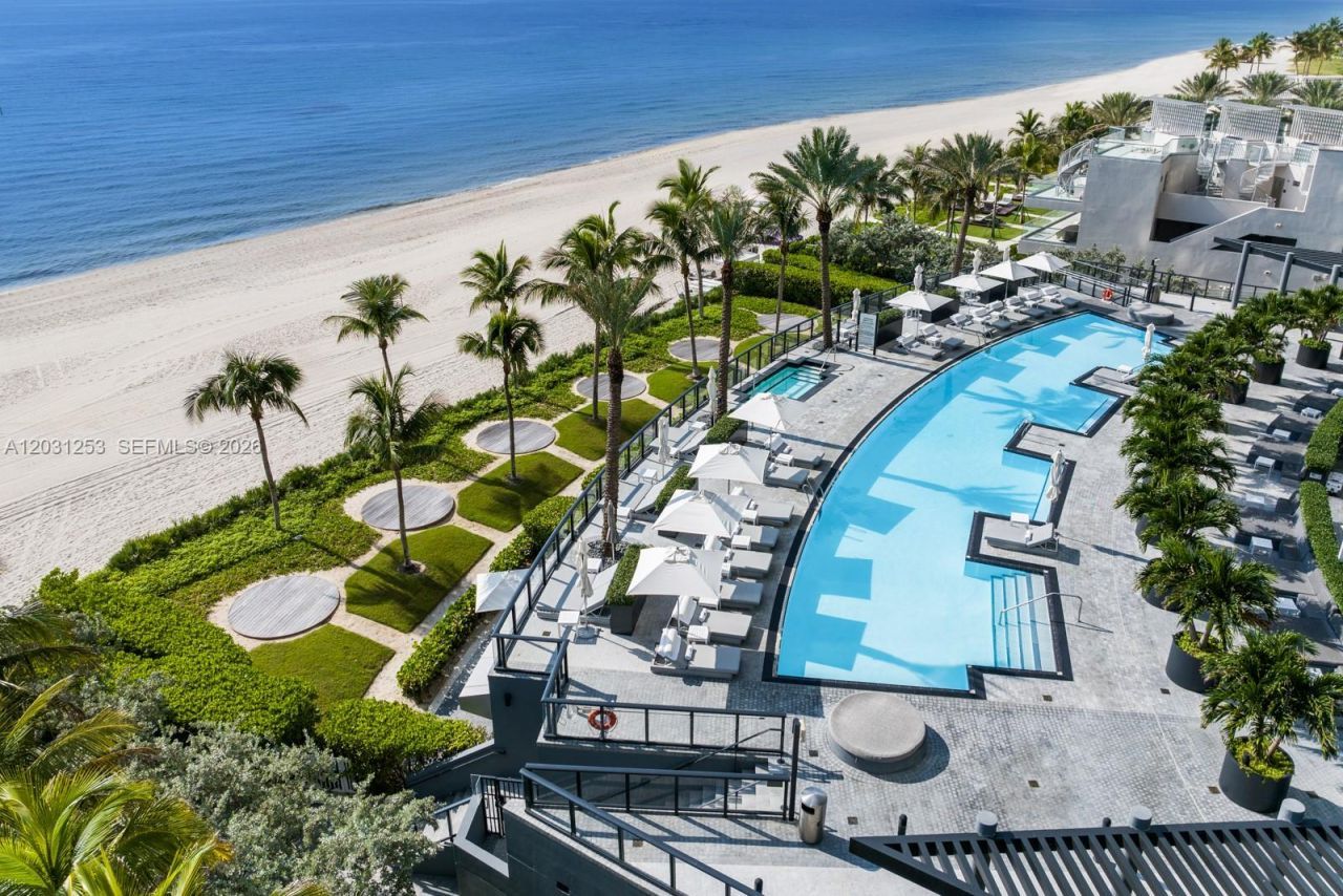 18555 Collins Ave , Unit 4405, Sunny Isles Beach, FL 33160 Photo
