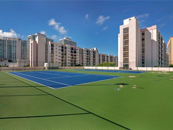16909 N Bay Rd , Unit 321, Sunny Isles Beach, FL 33160