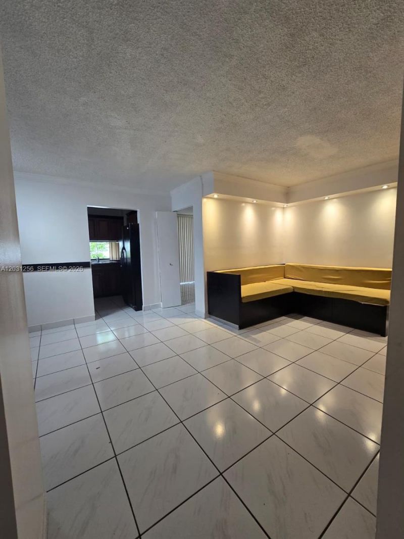 16909 N Bay Rd , Unit 321, Sunny Isles Beach, FL 33160 Photo