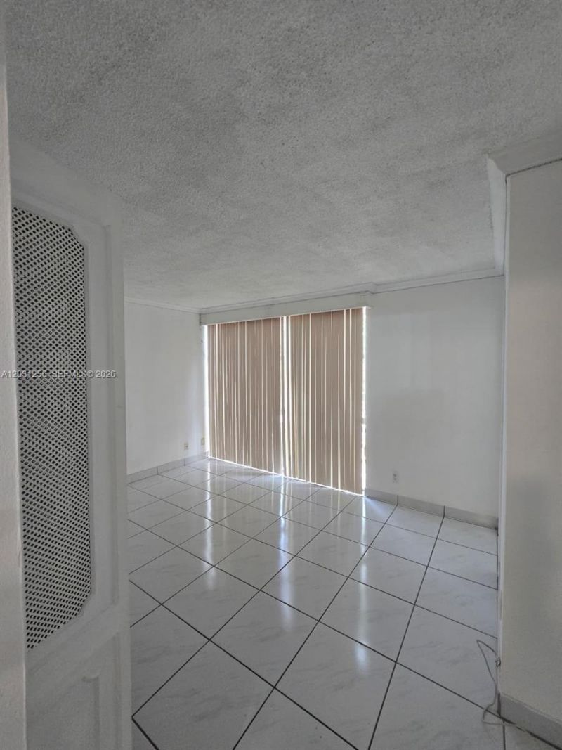 16909 N Bay Rd , Unit 321, Sunny Isles Beach, FL 33160 Photo