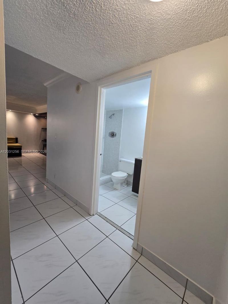 16909 N Bay Rd , Unit 321, Sunny Isles Beach, FL 33160 Photo