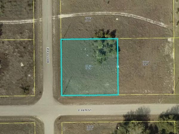 1800 Abbott Ave. , Lehigh Acres, FL 33972