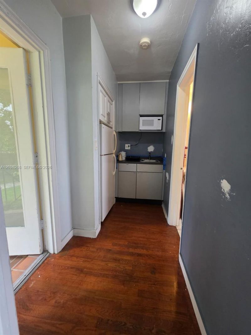 8024 Harding Ave , Unit 1A, Miami Beach, FL 33141 Photo