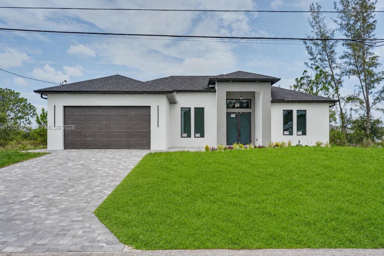 3500 NE 17th Pl, Cape Coral, FL 33909 Main Photo