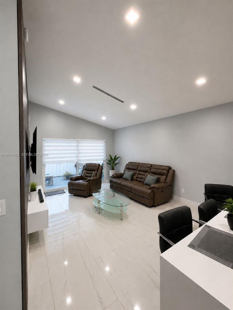 10049 SW 222nd St , Cutler Bay, FL 33190 Photo
