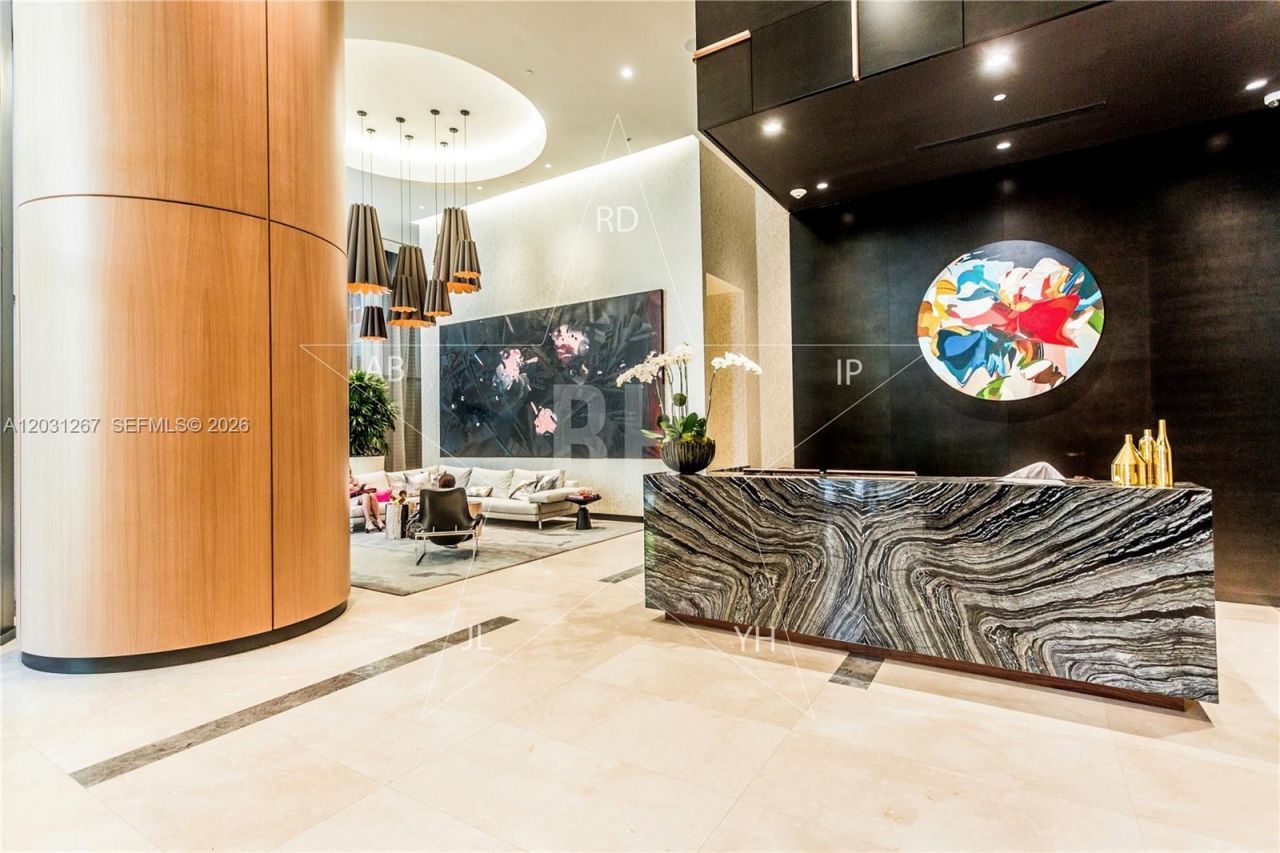 45 SW 9 Street , Unit 3806, Miami, FL 33130 Photo