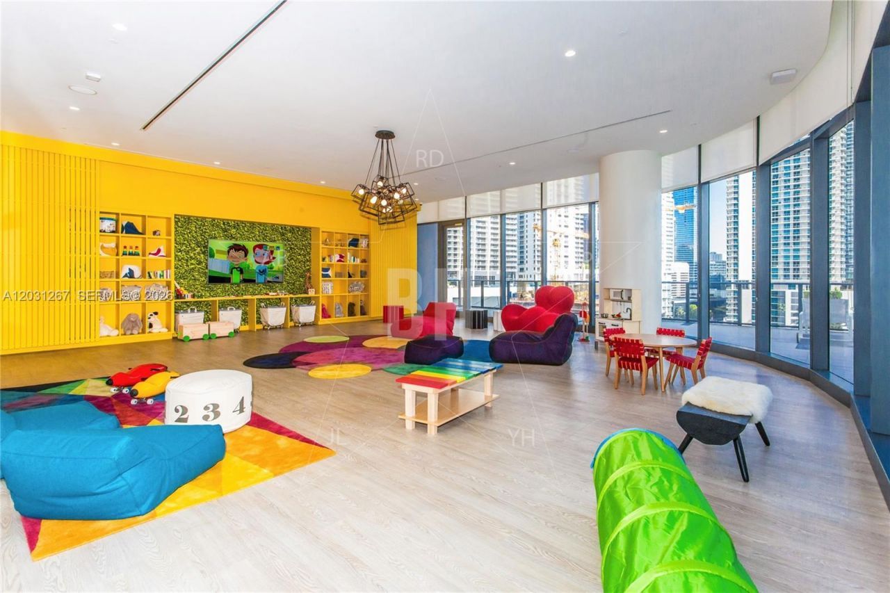 45 SW 9 Street , Unit 3806, Miami, FL 33130 Photo
