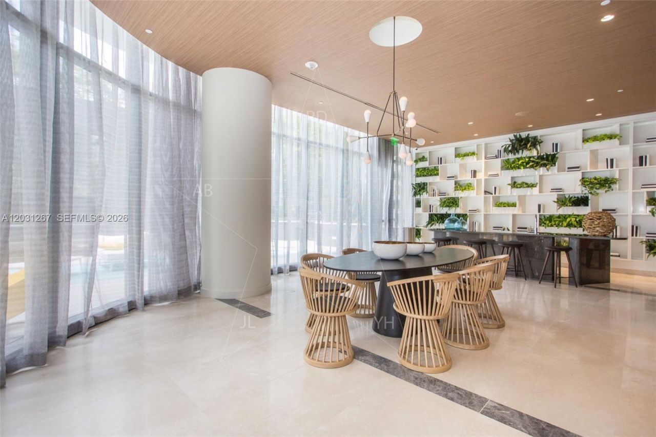 45 SW 9 Street , Unit 3806, Miami, FL 33130 Photo