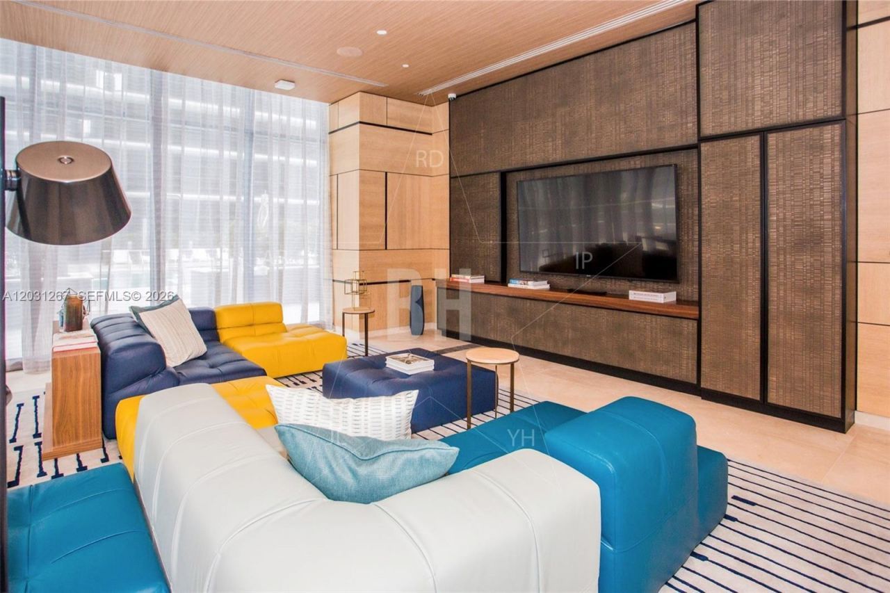 45 SW 9 Street , Unit 3806, Miami, FL 33130 Photo