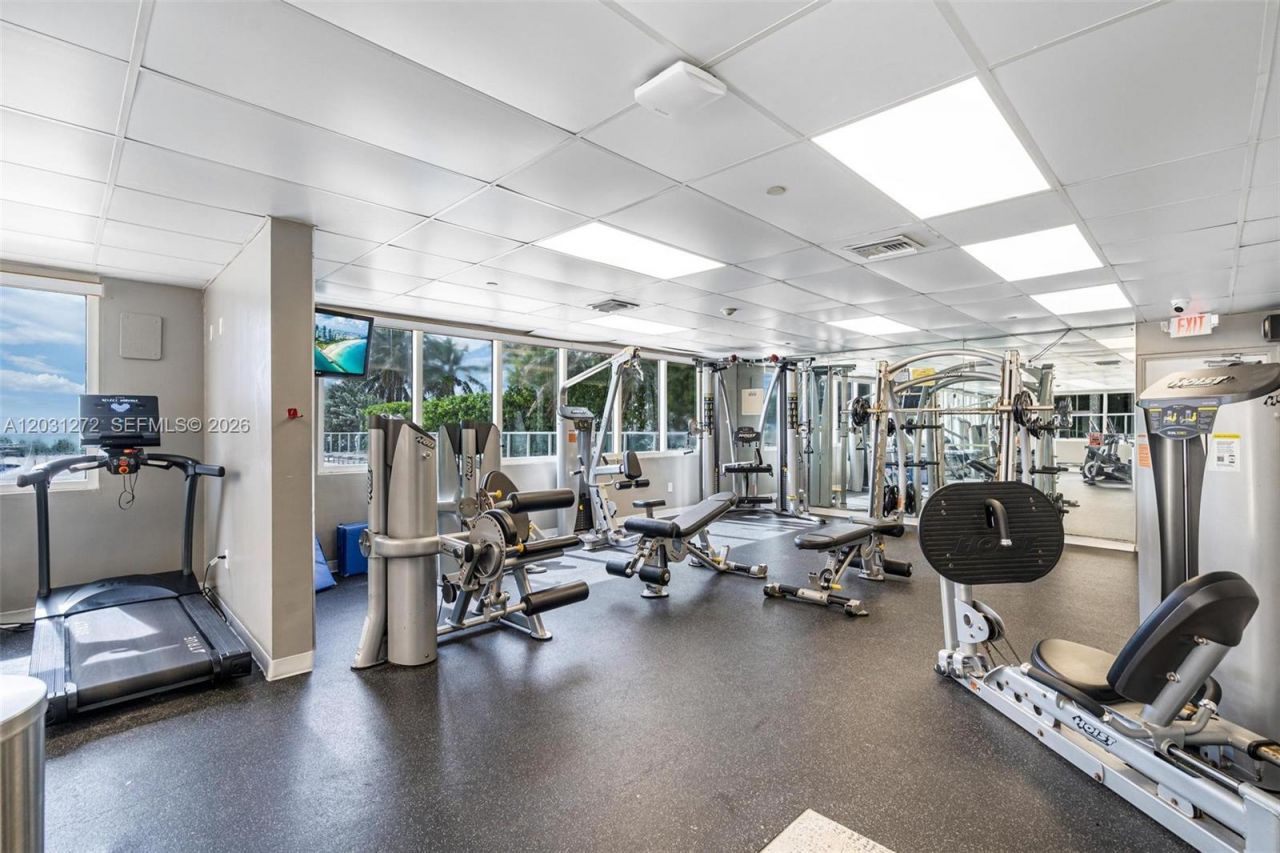 19201 Collins Ave, Unit 104, Sunny Isles Beach, FL 33160 Photo