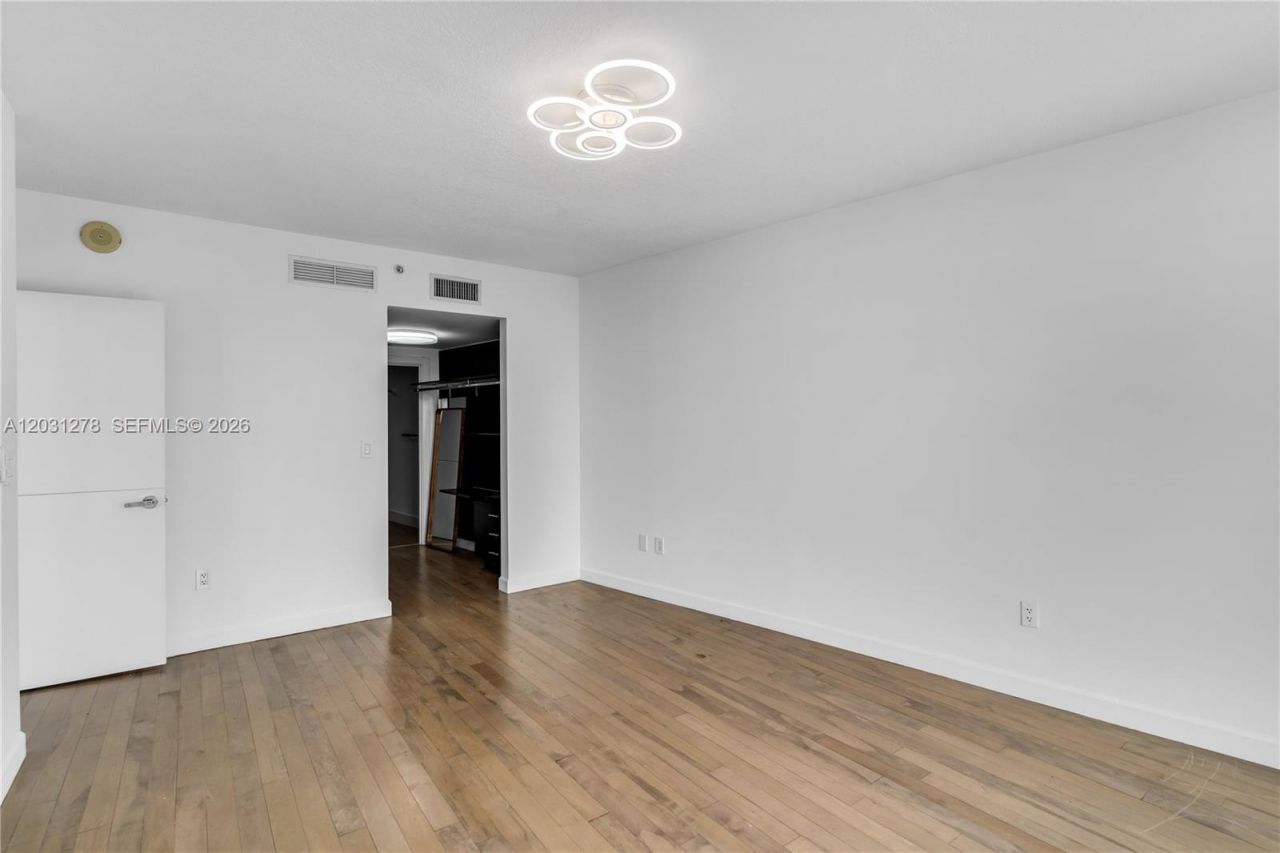 1750 N Bayshore Dr, Unit 4414, Miami, FL 33132 Photo