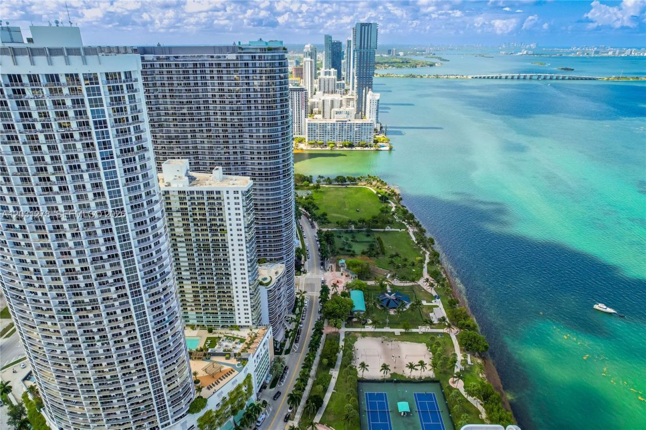 1750 N Bayshore Dr, Unit 4414, Miami, FL 33132 Photo