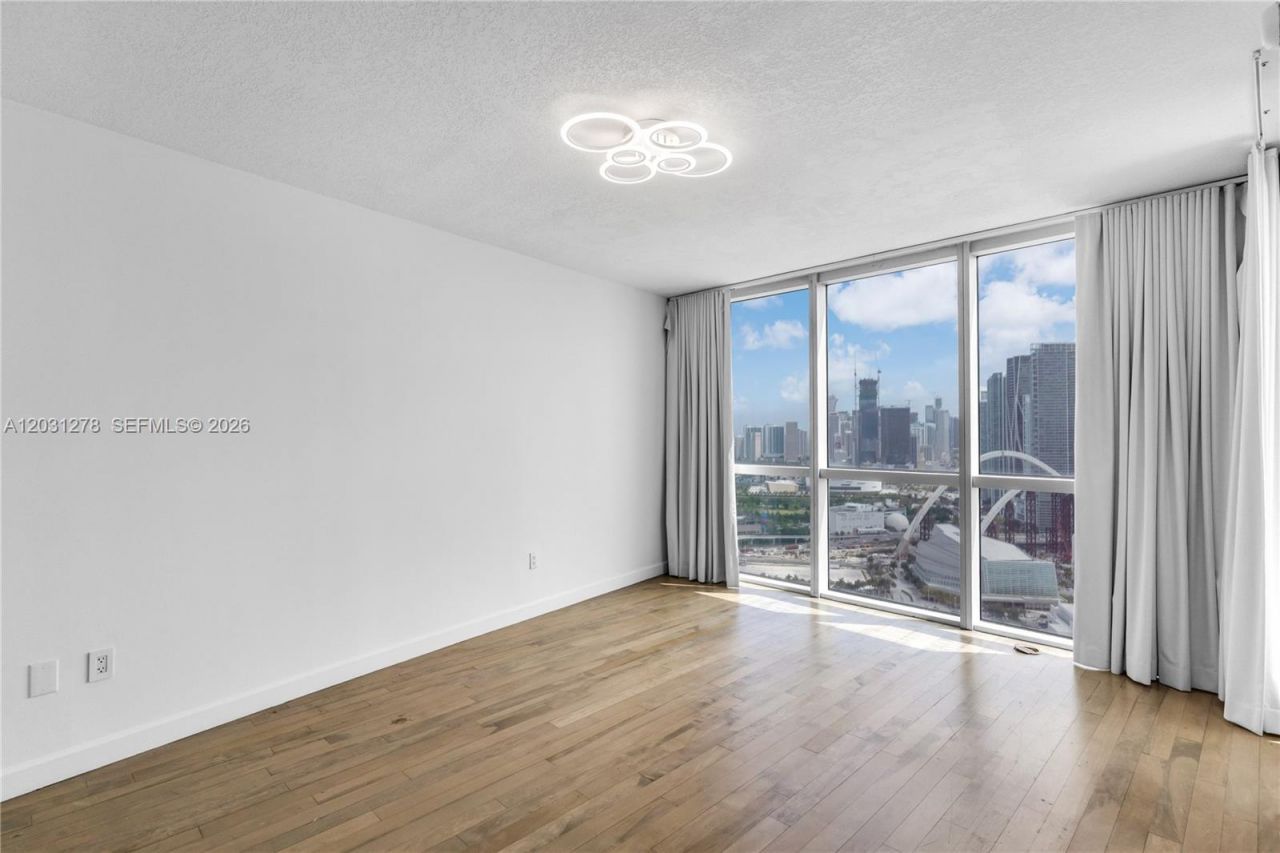 1750 N Bayshore Dr, Unit 4414, Miami, FL 33132 Photo
