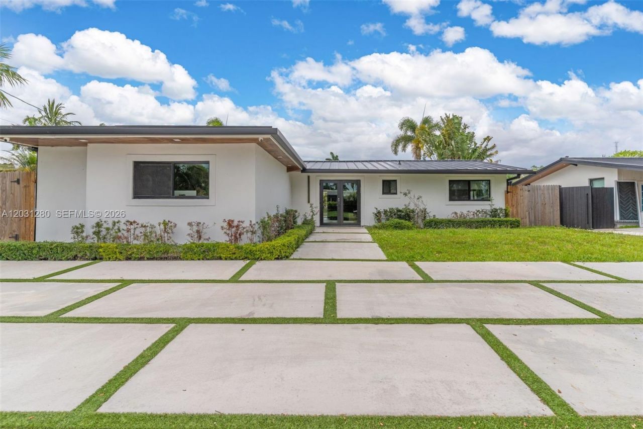 1713 SW 5th St , Fort Lauderdale, FL 33312 Photo