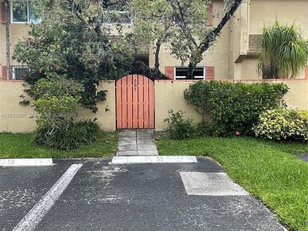 7175 Nova Dr , Unit 507, Davie, FL 33317