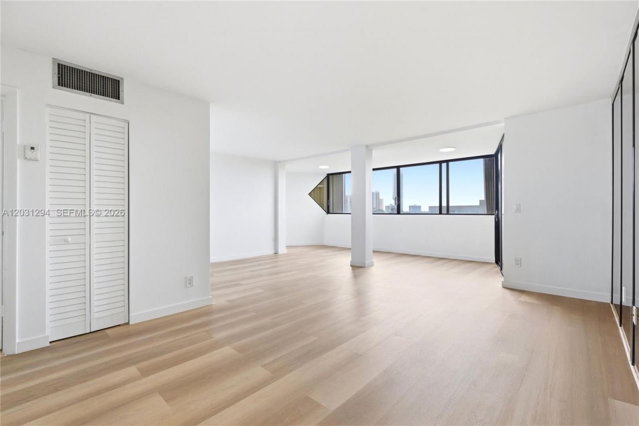 2950 SW 3rd Ave, Unit 7F, Miami, FL 33129 Photo