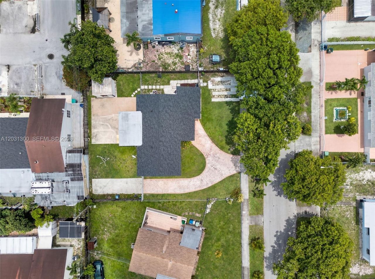 18930 NW 44th Ct , Unit B, Miami Gardens, FL 33055 Photo