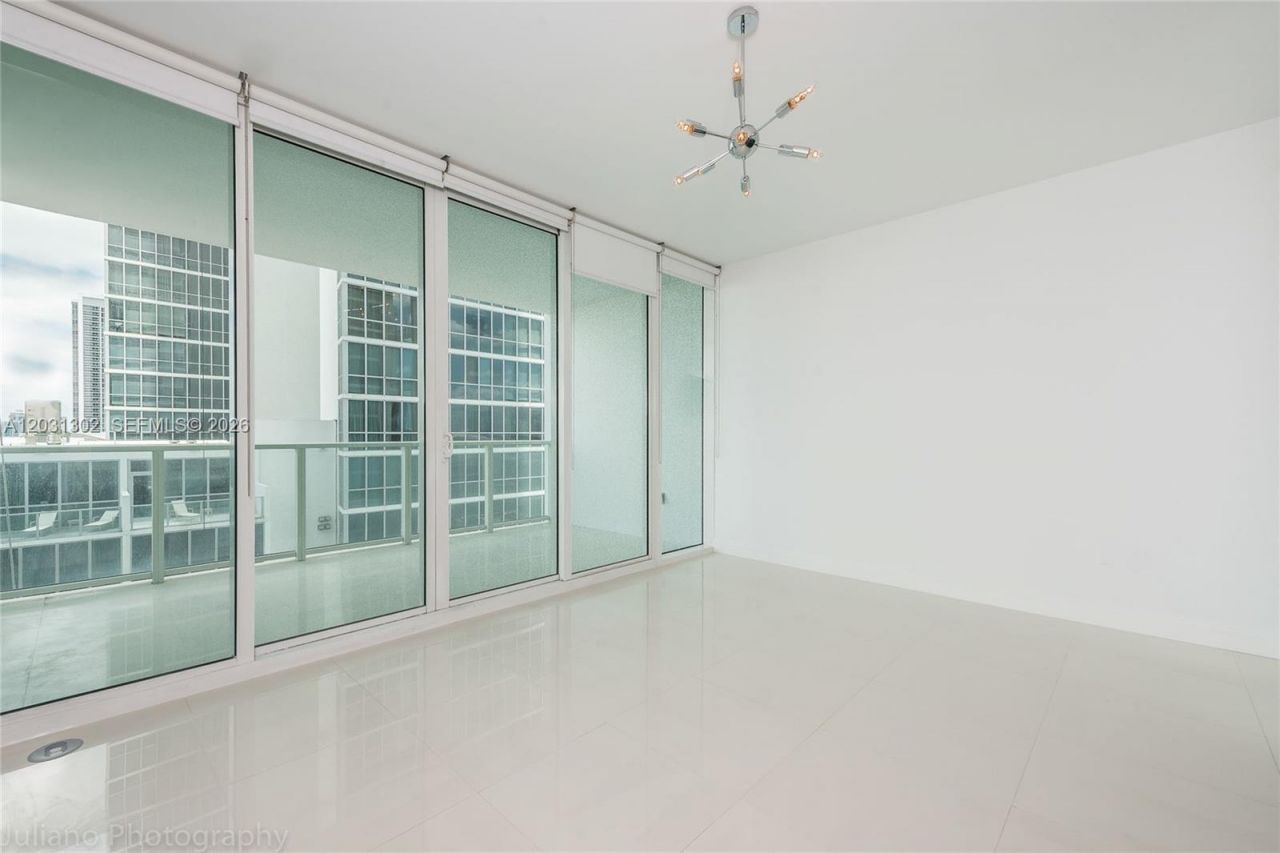 1040 Biscayne Blvd , Unit 1205, Miami, FL 33132 Photo