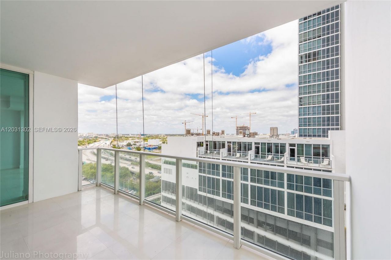 1040 Biscayne Blvd , Unit 1205, Miami, FL 33132 Photo