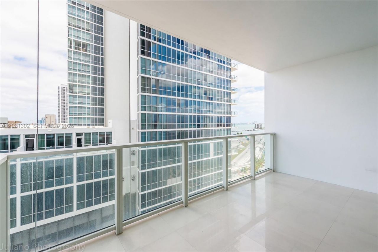 1040 Biscayne Blvd , Unit 1205, Miami, FL 33132 Photo