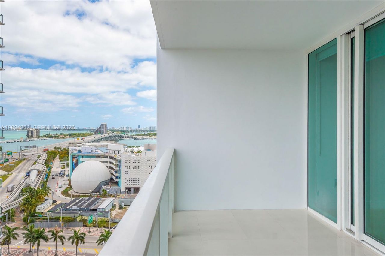 1040 Biscayne Blvd , Unit 1205, Miami, FL 33132 Photo