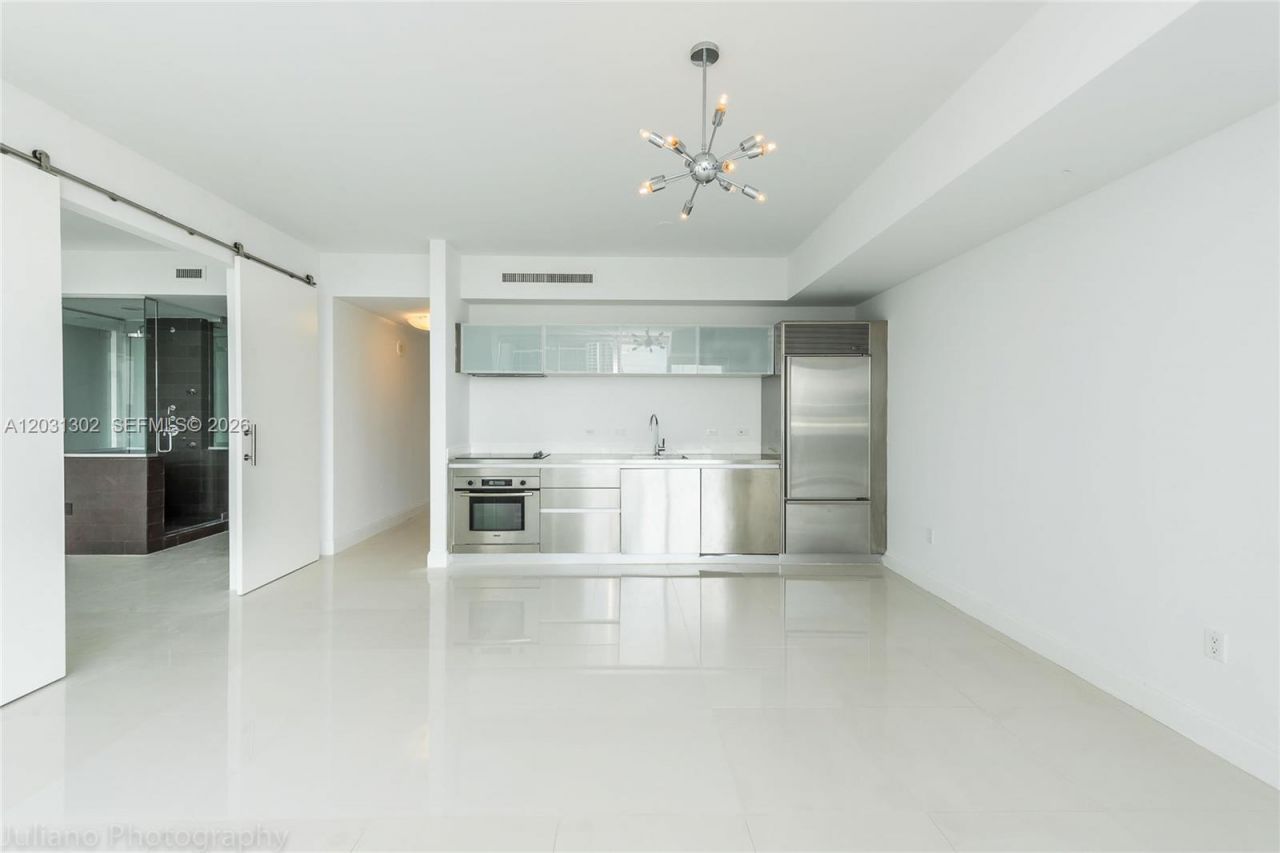 1040 Biscayne Blvd , Unit 1205, Miami, FL 33132 Photo