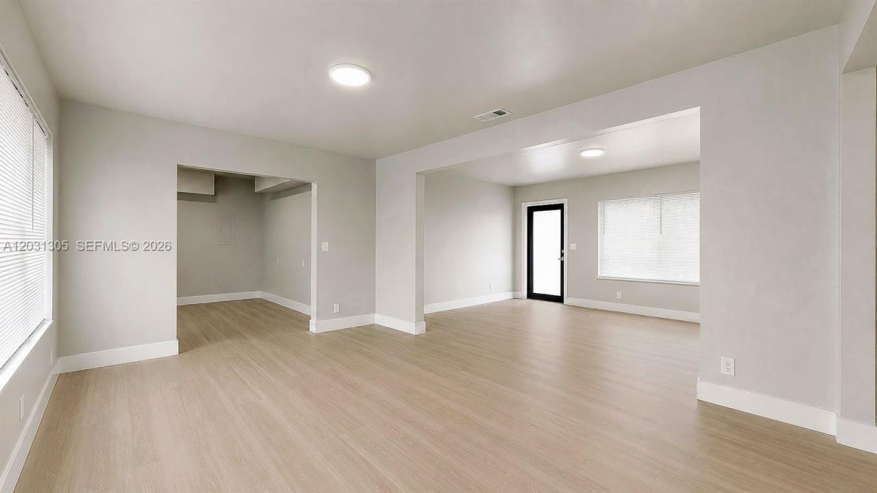 101 W 11th St , Unit 8, Hialeah, FL 33010 Photo