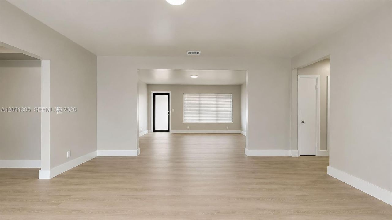 101 W 11th St , Unit 8, Hialeah, FL 33010 Photo
