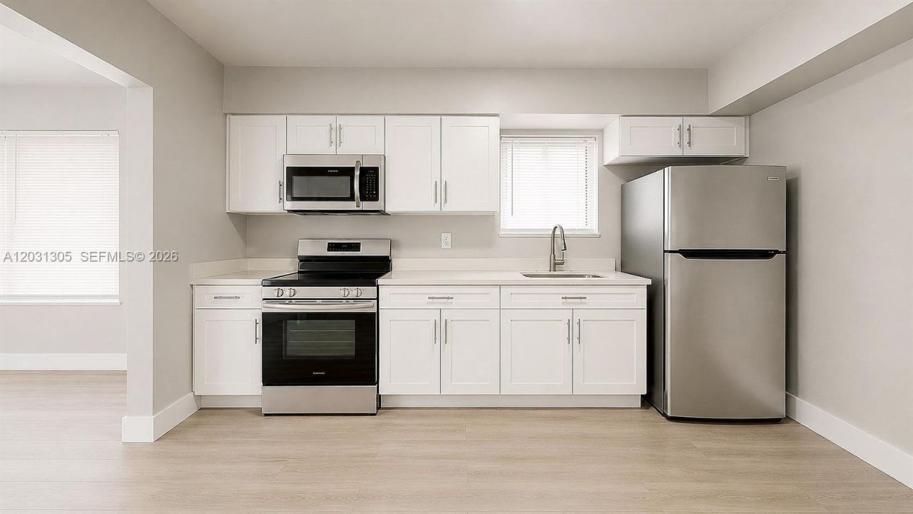101 W 11th St , Unit 8, Hialeah, FL 33010 Photo