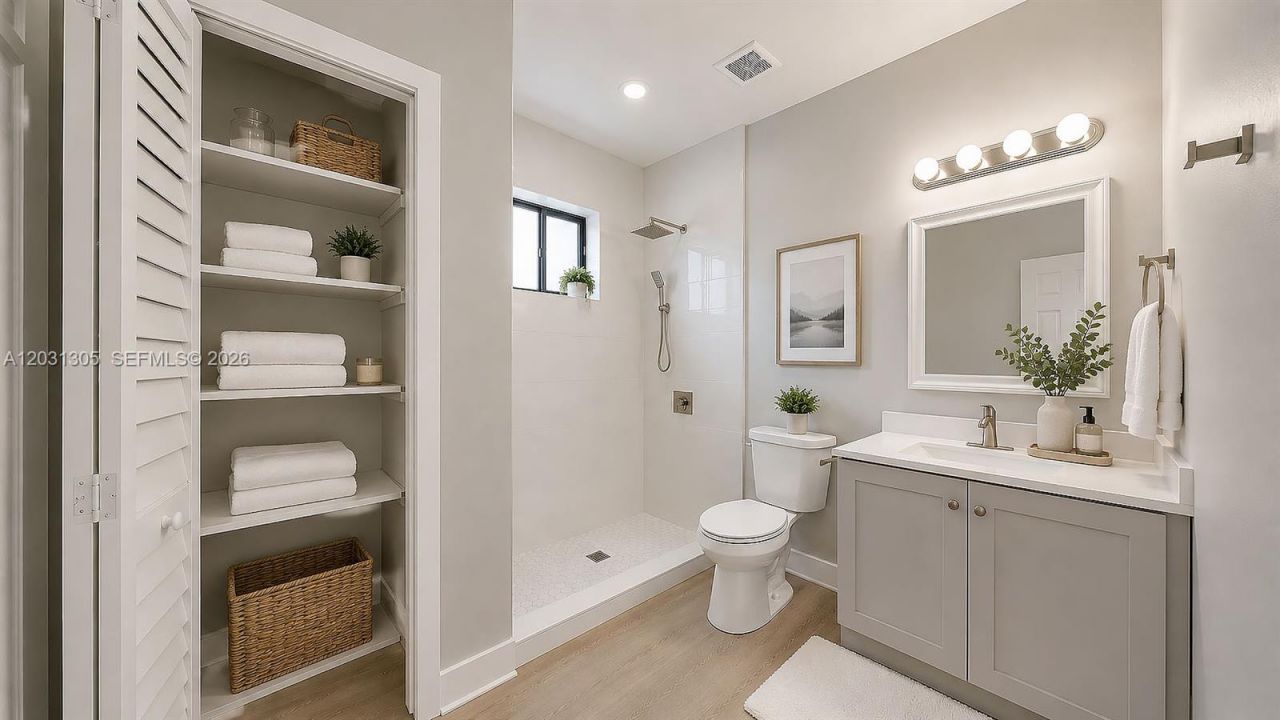 101 W 11th St , Unit 8, Hialeah, FL 33010 Photo