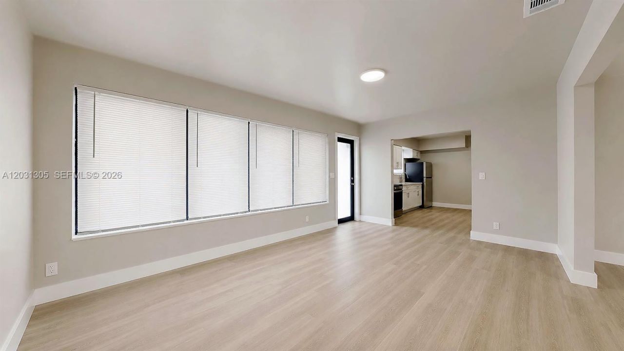 101 W 11th St , Unit 8, Hialeah, FL 33010 Photo