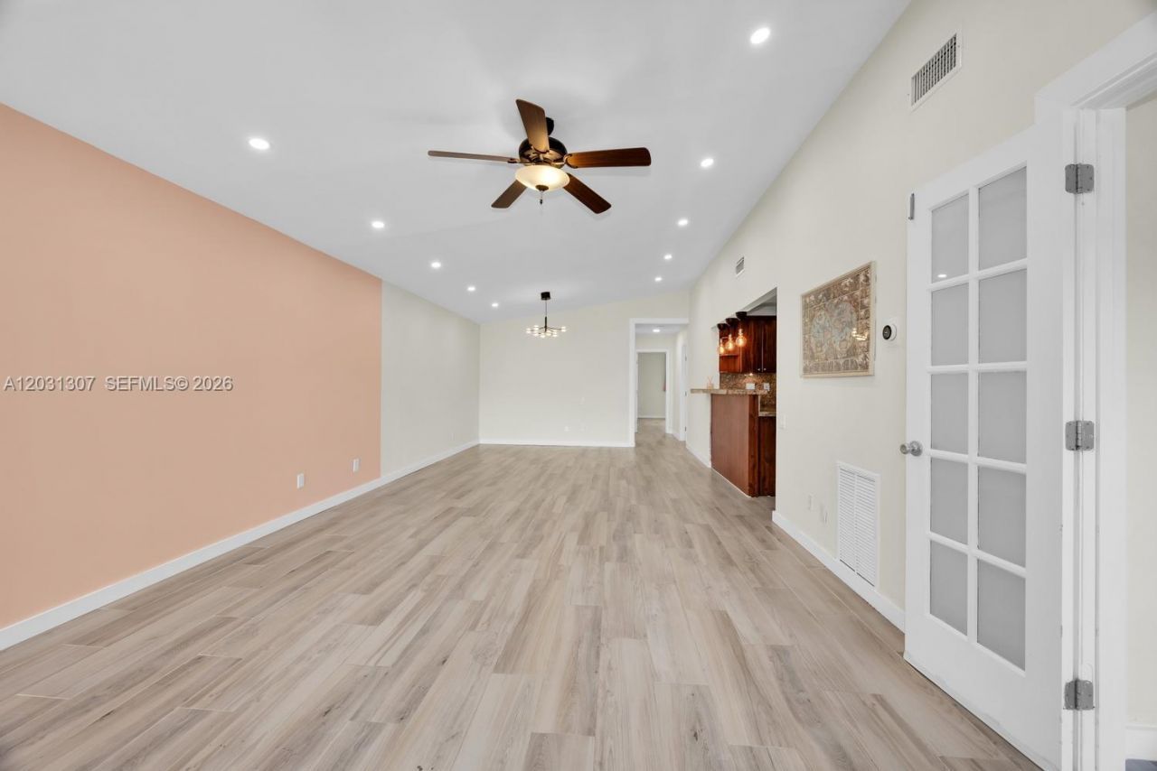 6323 SW 116th Pl, Unit C, Miami, FL 33173 Photo